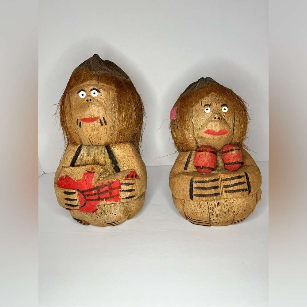 Hawaiian Luau Party‎ Coconut Guitar Man Maraca Woman Art Handmade Tiki Decor